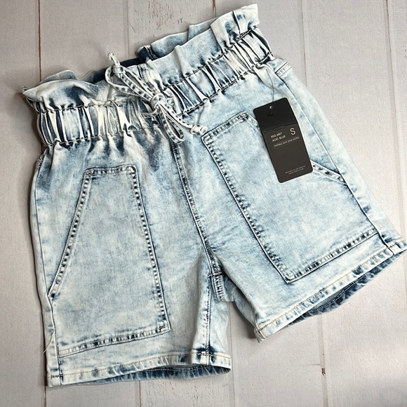 NWT - American Bazi - Paperbag Denim Shorts - Size Small - Picture 4 of 10